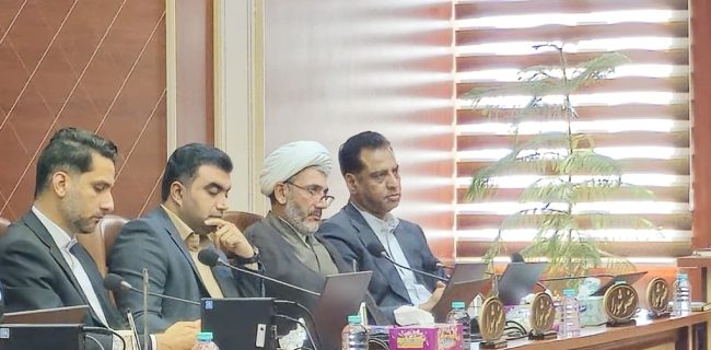 گرانی بندرعباس، درد مشترک مردم و تاکسیها/فاضلاب شهری؛ زخمی کهنه بر چهره شهر گرانی بندرعباس، درد مشترک مردم و تاکسیها/فاضلاب شهری؛ زخمی کهنه بر چهره شهر