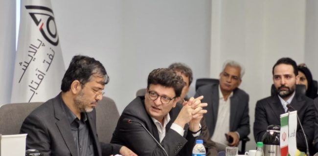 «خوراکِ گمشده»؛ ماجرای پُرچالش پالایشگاه آفتاب روی میز مجلس «خوراکِ گمشده»؛ ماجرای پُرچالش پالایشگاه آفتاب روی میز مجلس