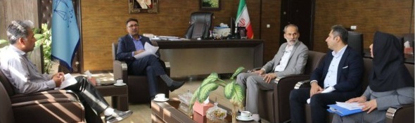 نشست مشترک مدیرعامل آب‌منطقه‌ای و رئیس کل دادگستری هرمزگان برای ساماندهی منابع آبی و برخورد قاطع با متخلفان