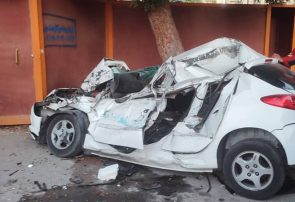 تصادف شدید در بلوار امام خمینی/ واژگونی مینیبوس و فوت راننده خودروی سواری