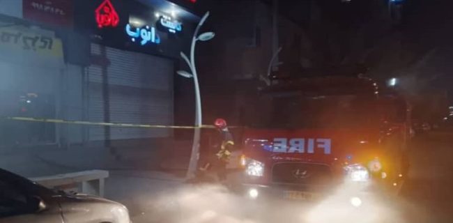حریق فروشگاه پلاستیک‌فروشی در سه‌راه سازمان مهار شد