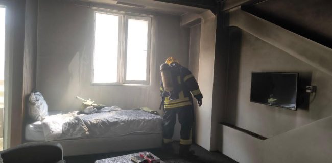 آتشسوزی هتل در محله بهشت بندر با واکنش سریع آتشنشانان مهار شد آتشسوزی هتل در محله بهشت بندر با واکنش سریع آتشنشانان مهار شد