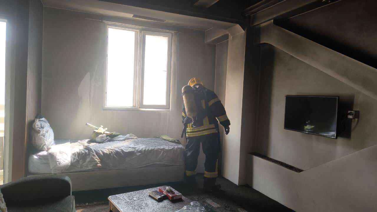 آتش‌سوزی هتل در محله بهشت بندر با واکنش سریع آتش‌نشانان مهار شد