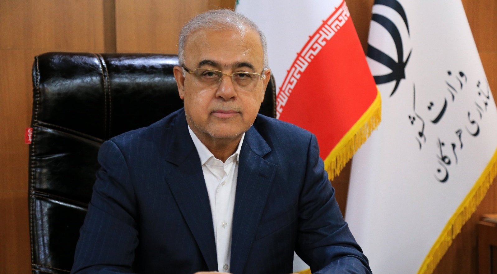 دستور ویژه استاندار هرمزگان برای بررسی فوری مشکلات آمبولانس دریایی و زیرساختهای درمانی جزیره هرمز دستور ویژه استاندار هرمزگان برای بررسی فوری مشکلات آمبولانس دریایی و زیرساختهای درمانی جزیره هرمز