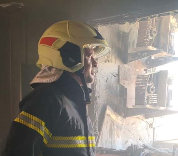 مهار حریق منزل مسکونی و نجات دو نفر از ساکنین در بلوار پدران آسمانی بندرعباس مهار حریق منزل مسکونی و نجات دو نفر از ساکنین در بلوار پدران آسمانی بندرعباس