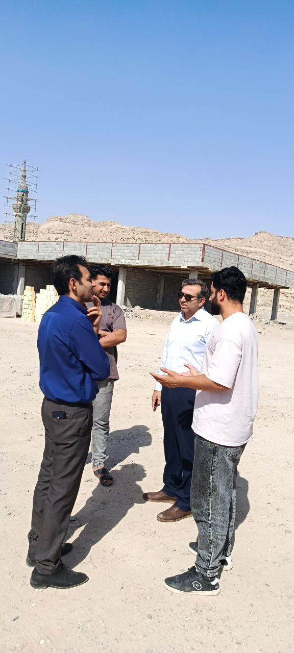 بازدید میدانی مدیرکل امور اقتصادی و دارایی هرمزگان از طرحهای در حال بررسی بازدید میدانی مدیرکل امور اقتصادی و دارایی هرمزگان از طرحهای در حال بررسی