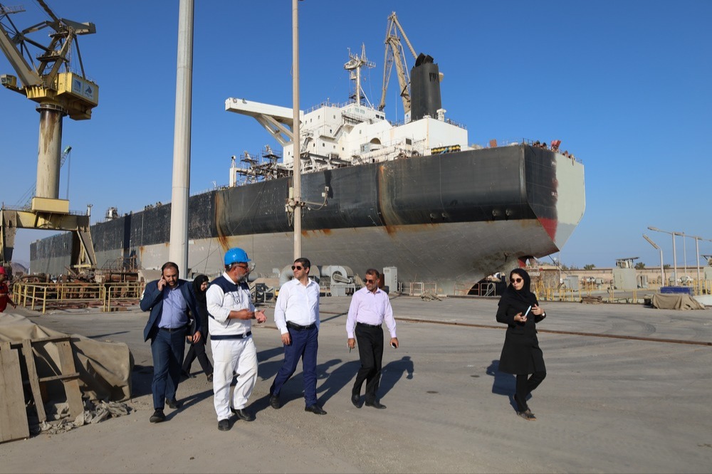 بازدید معاون خدمات تجاری سازمان توسعه تجارت ایران از ایزوایکو / تأکید بر بهرهبرداری کامل از ظرفیتهای بومی بازدید معاون خدمات تجاری سازمان توسعه تجارت ایران از ایزوایکو / تأکید بر بهرهبرداری کامل از ظرفیتهای بومی