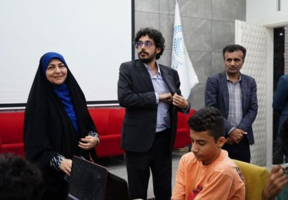 بازدید مدیرعامل بنیاد ملی بازیهای رایانهای کشور از اردوی آموزشی بازیسازی در بندرعباس