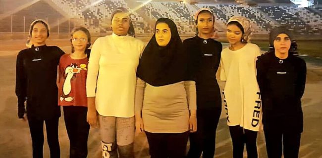 رقابت ورزشی دانش‌آموزان نابینا و کم‌بینای بندرعباس به مناسبت روز دانش‌آموز