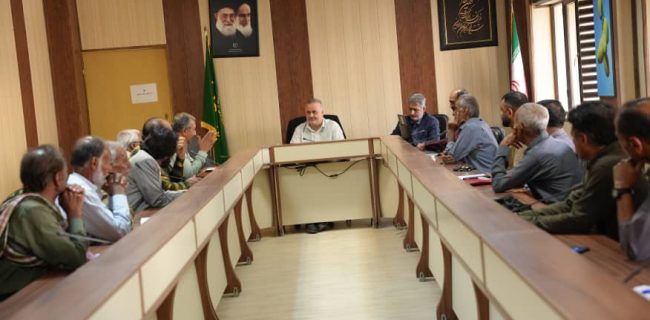 نشست صمیمانه رئیس سازمان جهاد کشاورزی هرمزگان با ایثارگران جهادگر نشست صمیمانه رئیس سازمان جهاد کشاورزی هرمزگان با ایثارگران جهادگر