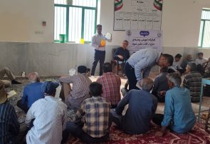 اجرای مانور پدافند غیرعامل در باغات حاجی آباد با محوریت آموزش و مبارزه با آفات کلیدی