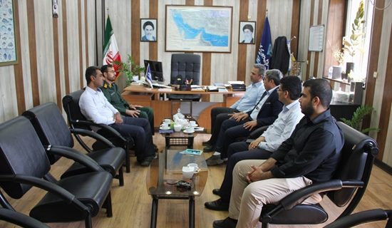نشست مدیر کل دامپزشکی استان هرمزگان با رئیس بسیج جامع کشاورزی سپاه امام سجاد (ع) به مناسبت هفته بسیج