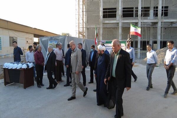 بازدید استاندار هرمزگان از پروژه ساختمان راهدارخانه مرکزی