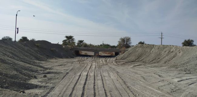 تنظیم بستر و انجام دریواسیون ابنیه فنی در محور میناب–بشاگرد آغاز شد تنظیم بستر و انجام دریواسیون ابنیه فنی در محور میناب–بشاگرد آغاز شد