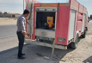 شستشوی تابلوهای علائم ایمنی در محور میناب – سیریک انجام شد