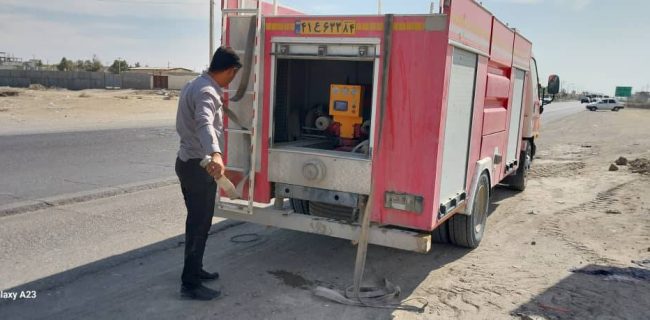 شستشوی تابلوهای علائم ایمنی در محور میناب – سیریک انجام شد شستشوی تابلوهای علائم ایمنی در محور میناب – سیریک انجام شد