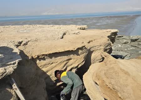 برگزاری همایش پاکسازی در سواحل همجوار تالاب بین المللی خورخوران برگزاری همایش پاکسازی در سواحل همجوار تالاب بین المللی خورخوران