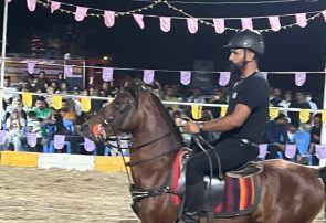 دومین فستیوال شو سواره در شهرستان رودان برگزارشد