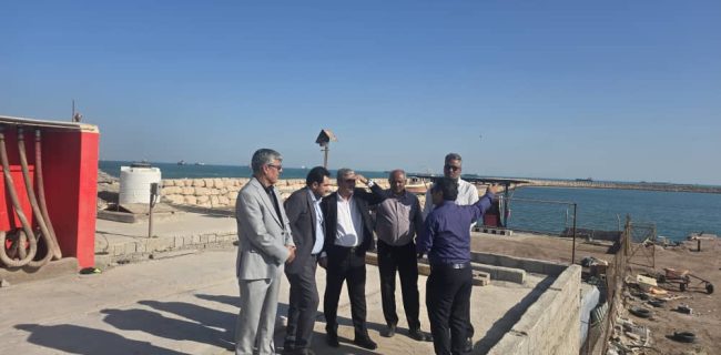 بازدید مدیرکل شیلات هرمزگان از اسکله صیادی گَشَه – بندرلنگه