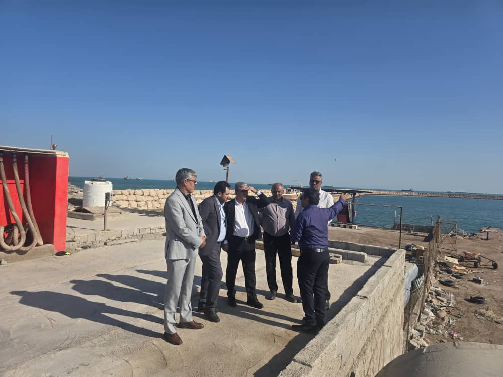 بازدید مدیرکل شیلات هرمزگان از اسکله صیادی گَشَه – بندرلنگه بازدید مدیرکل شیلات هرمزگان از اسکله صیادی گَشَه – بندرلنگه