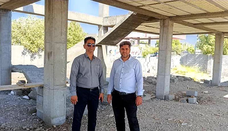 بازدید میدانی معاون توسعه و برنامه ریزی اداره کل منابع طبیعی و آبخیزداری هرمزگان از روند اجرای ساختمان اداری منابع طبیعی رودان