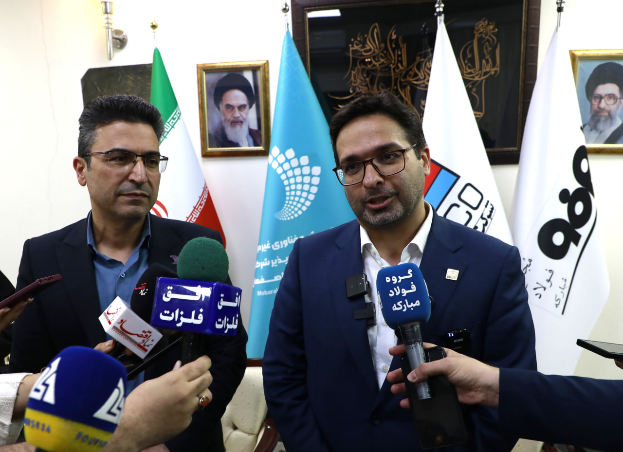 نگاه به آینده صنعت فولاد با تفاهم‌نامه صندوق سرمایه‌گذاری خطرپذیر مبارکه و فولاد هرمزگان