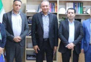 همزمان با هفته جهانی کارآفرینی؛ مدیرکل تعاون، کار و رفاه اجتماعی استان با جمعی از اعضای کانون کارآفرینان برتر هرمزگان دیدار کرد