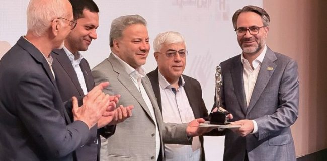 حاتمی مدیر برجسته صنعت فولاد کشور در سال ۱۴۰۴ در بخش دولتی و عمومی شد حاتمی مدیر برجسته صنعت فولاد کشور در سال ۱۴۰۴ در بخش دولتی و عمومی شد