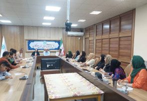 محافل ادبی کتابخانه اندیشه آیت الله خامنه ای بندرعباس با شعر، قصه و لبخند میزبان دوست‌داران کتاب شدند