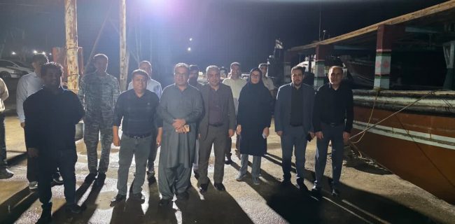 بازدید معاون صید و بنادر ماهیگیری سازمان شیلات ایران از بندر صیادی کوهستک بازدید معاون صید و بنادر ماهیگیری سازمان شیلات ایران از بندر صیادی کوهستک