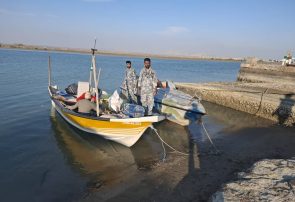 توقیف قایق ترال متخلف در آبهای شرق جاسک