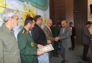 تجلیل استاندار و فرمانده سپاه امام سجاد(ع) از مدیرعامل شرکت آب و فاضلاب هرمزگان