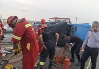 نجات سرنشین محبوس در حادثه واژگونی خودرو نجات سرنشین محبوس در حادثه واژگونی خودرو