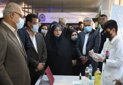 نمایشگاه هفته پژوهش در بندرعباس آغاز بهکار کرد