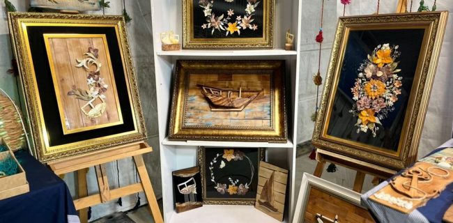 حضور چشمگیر هنرمندان دارای معلولیت بندرعباس در نمایشگاه سراسری صنایع دستی