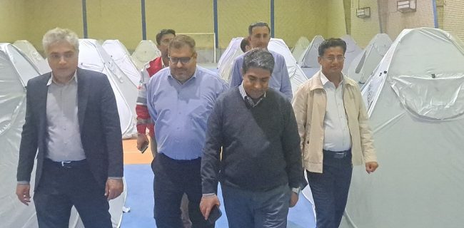 بازدید صادقی پور از كمپ اسكان اضطراری روستاهای دهستان بیابان در سالن ورزشی روستای گونمردی بازدید صادقی پور از کمپ اسکان اضطراری روستاهای دهستان بیابان در سالن ورزشی روستای گونمردی