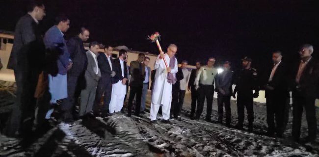 کلنگ ساخت مدرسه خیرساز ششکلاسه دخترانه در جاسک به زمین خورد کلنگ ساخت مدرسه خیرساز ششکلاسه دخترانه در جاسک به زمین خورد