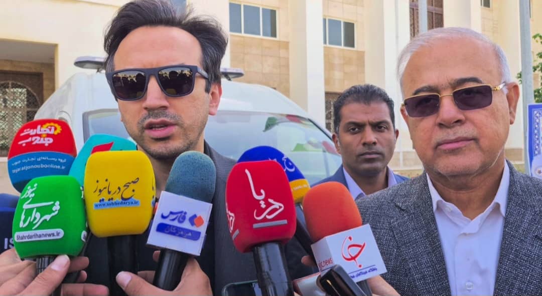 ۶ آمبولانس پیشرفته وارد خط خدمت شد+فیلم