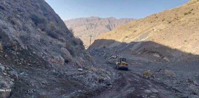برقراری تردد در محورهای روستایی حوزه ۱۴ روستا پس از بارندگی‌های اخیر