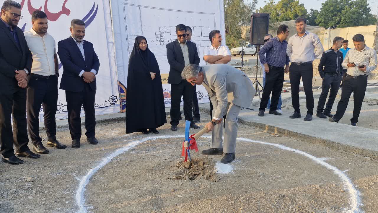 آغاز عملیات اجرایی ساختمان اداری ناحیه ۲ منطقه یک در بوستان ارمغان مالیاتی+فیلم آغاز عملیات اجرایی ساختمان اداری ناحیه ۲ منطقه یک در بوستان ارمغان مالیاتی+فیلم