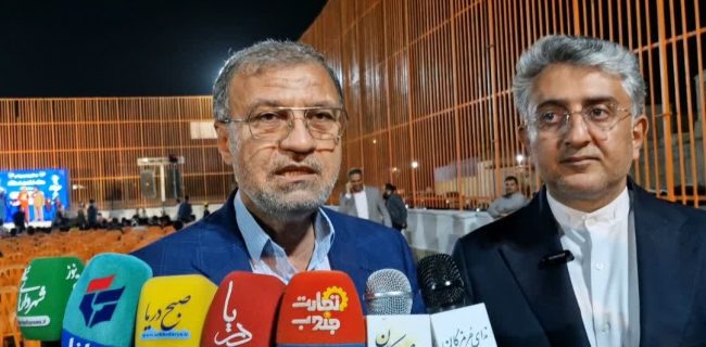 بازسازی زمین ورزشی محله ۶۰۰ دستگاه؛ نماد خدمت صادقانه در دهه فجر+فیلم