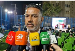 بهره‌برداری از زمین ورزشی گمبرون در منطقه یک بندرعباس+فیلم